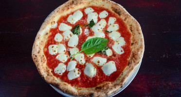 Apizza Brooklyn Resto Vino Pinecrest food