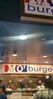 Mo' Burger food