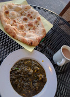 Naan N Curry outside