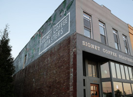 Signet Coffee Roasters food