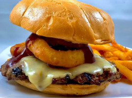 Penny's Pit Gourmet Burgers (rathdrum) food