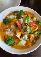 Auryn Thai Cuisine food