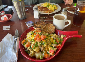 Skillets Cafe food