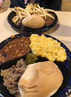 Gg's Bbq food