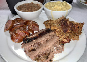 Brothers Smokehouse food