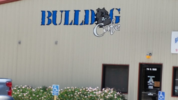 Bulldog Cafe outside