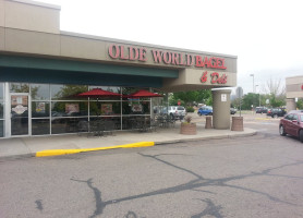 Olde World Bagel outside