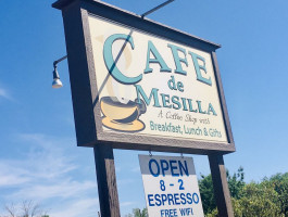 Cafe De Mesilla outside