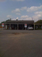 Garry's Slingblade Drive In food