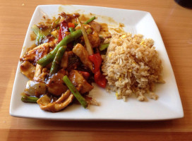 Eric's Asian Cafe food