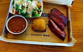 Dickey's Barbecue Pit food