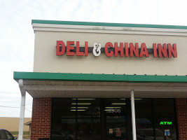 Deli China Inn inside