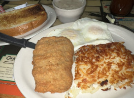 Zeke's Eatin' Place food