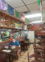 Las Cazuelas Mexican Seafood Surprise food