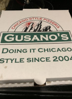 Gusano's Pizzeria food