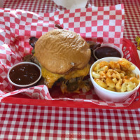 Bubba's Bbq Pit food