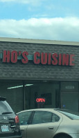 Ho's Chinese outside