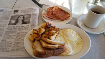 Route 66 Diner food