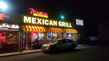 Pinata's Mexican Grill food