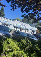 The Harbor General Store outside