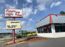 The Fried Pie Shop (burgers, Pies, Fries) outside