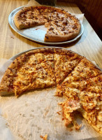 Northeast Pizza food