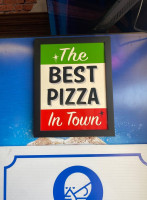 Big E Pizza food