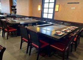 Saito's Japanese Steakhouse inside