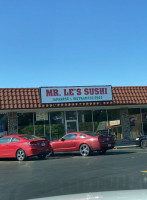 Mr Le's Sushi food