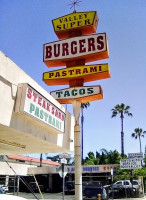 Valley Super Burgers outside