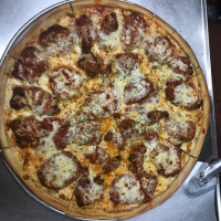 Gianna's Pizza Center food