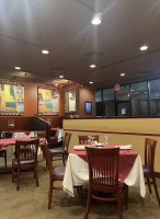 Sultan's Mediterranean Cuisine inside