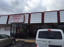 Diego's Burritos outside