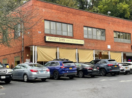 Ardsley Diner outside