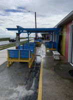 Beach Belly Bob's Sandwich Shop outside