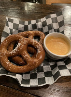 Cranker's And Brewery food