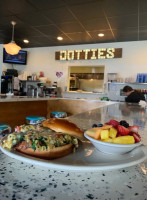 Dottie's food