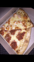 Raimo's Pizza food