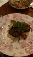 Le Cellier Steakhouse food