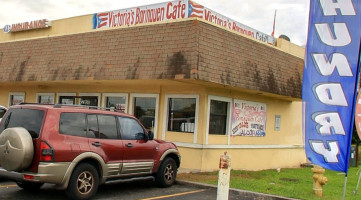 Victoria's Borinquen Cafe food