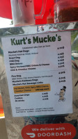 Kurt's Mucke's Hot Dogs outside