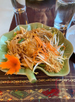 The Green Papaya Thai Canton outside