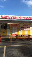 Willie's Wee-nee Wagon food