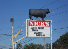 Nick's Buffet outside