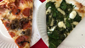 Bongiorno's Ny Pizzeria food