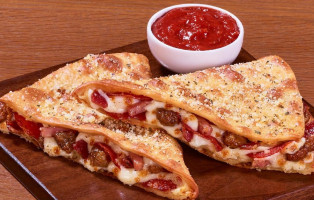 Pizza Hut food