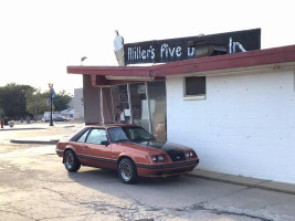 Miller's Five Drive-in Carry-out outside