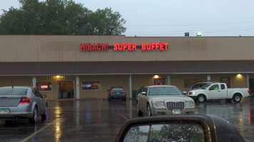 Hibachi Super Buffet outside