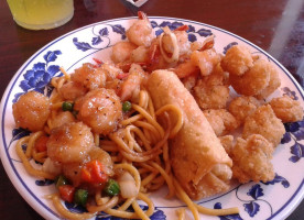 Grand Shanghai Buffet food