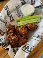 Hurricane Grill Wings-orange Beach food